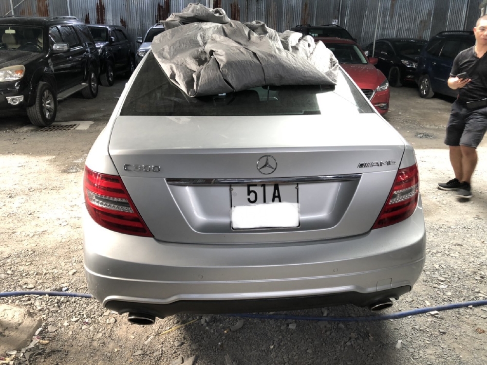 Bán C300 AMG 2011, màu bạc, đúng chất, biển TP, giá TL, hổ trợ góp