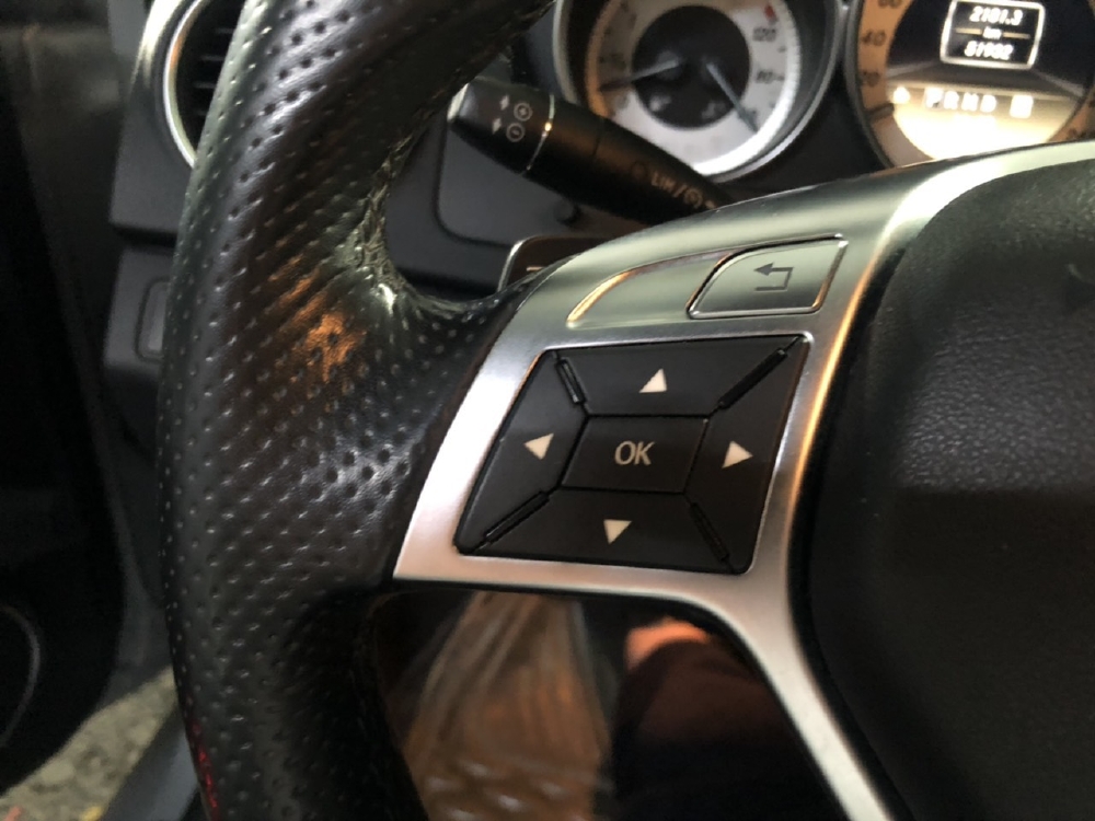 Bán C300 AMG 2011, màu bạc, đúng chất, biển TP, giá TL, hổ trợ góp