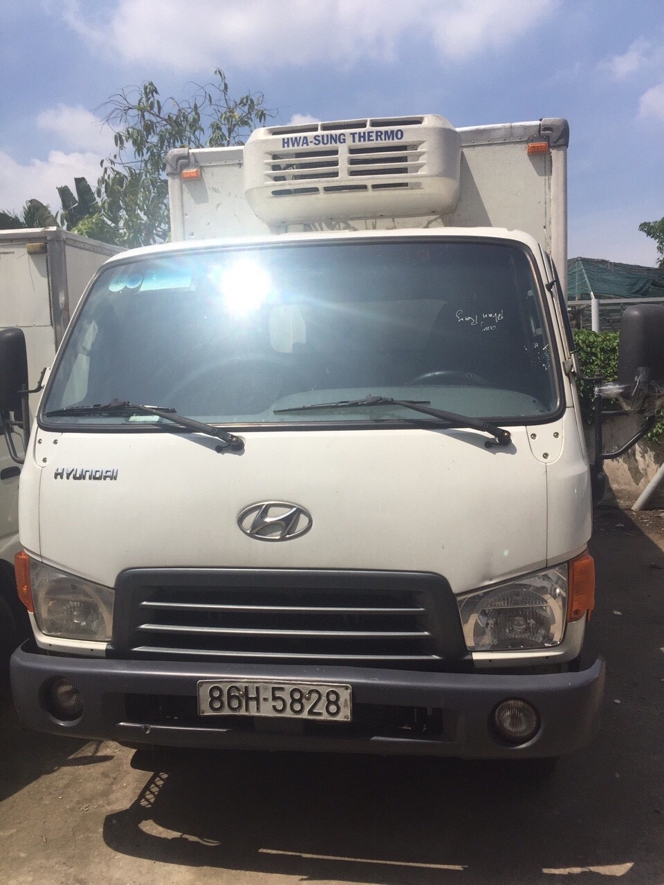 Bán xe tải đông lạnh Hyundai HD72