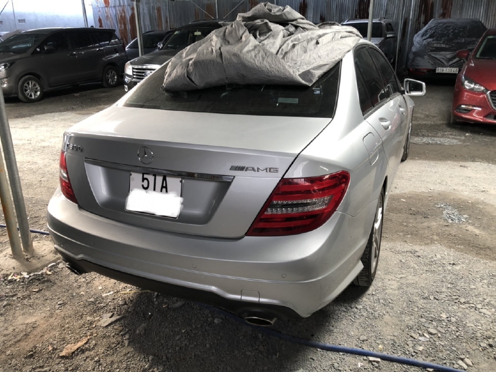 Bán C300 AMG 2011, màu bạc, đúng chất, biển TP, giá TL, hổ trợ góp