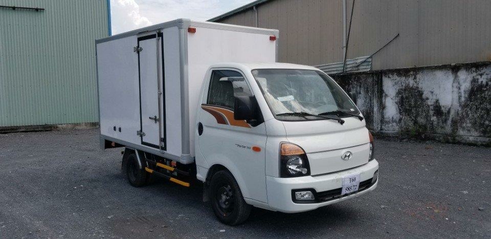 Bán xe tải Hyundai Porter 150 tải trọng 1t5 hàng nhập 3 cục, có xe giao ngay