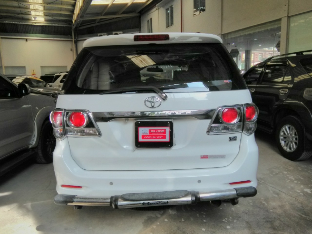 Bán Fortuner G số sàn, máy dầu, đời 2016, màu trắng gin. Góp 70%