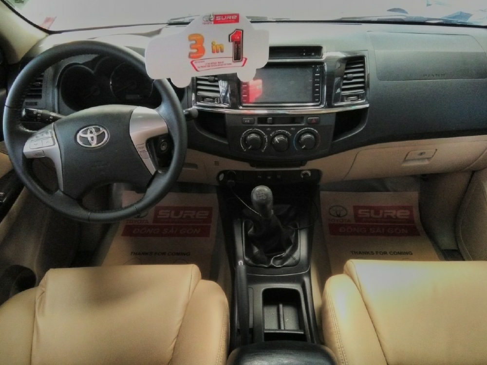 Bán Fortuner G số sàn, máy dầu, đời 2016, màu trắng gin. Góp 70%