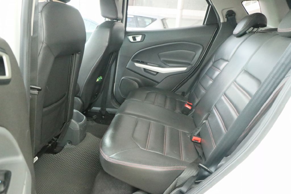 Bán Ecosport Titanium 2014, màu trắng, đúng chất, giá TL, hổ trợ góp