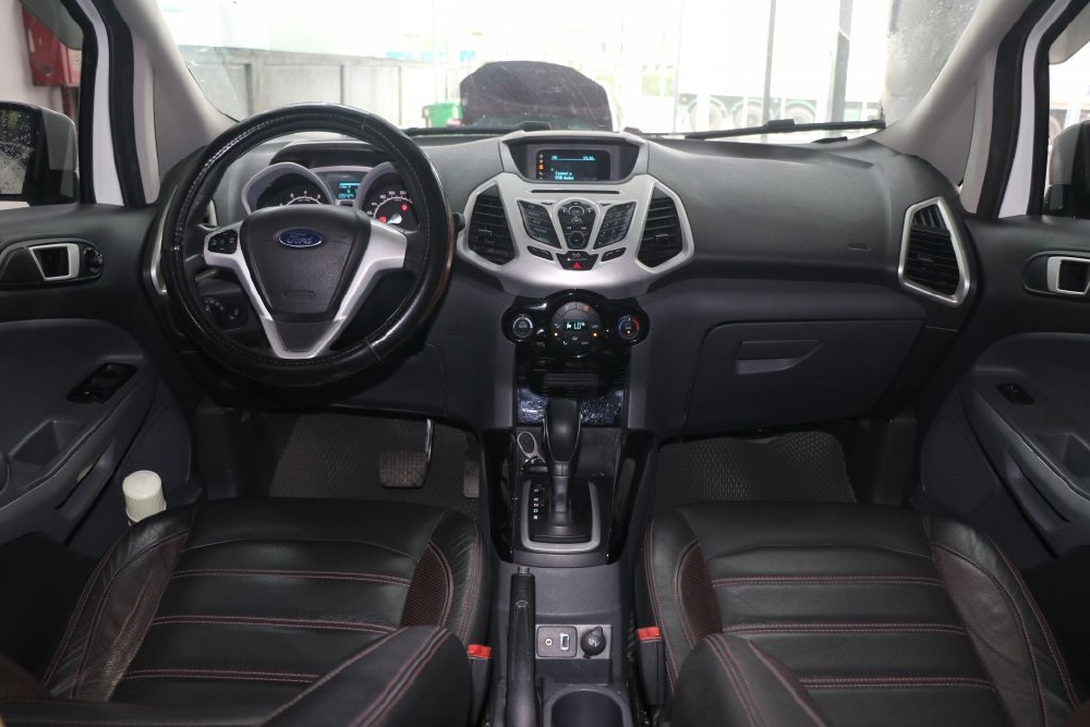 Bán Ecosport Titanium 2014, màu trắng, đúng chất, giá TL, hổ trợ góp