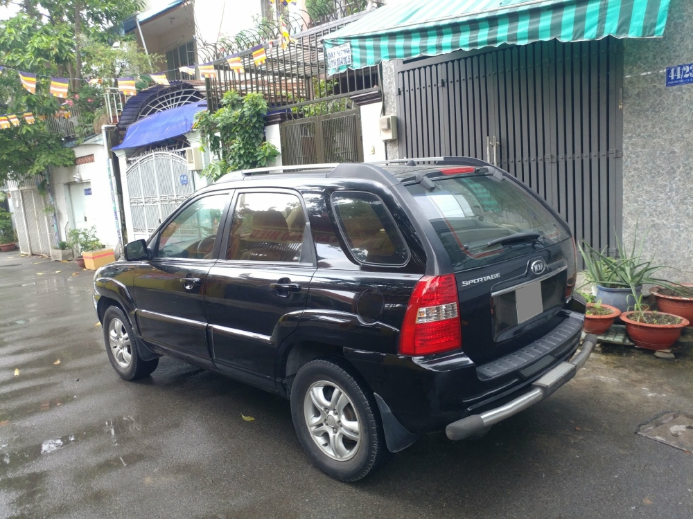 Bán Kia sportage Đen 2006 đk 2007 số sàn hai cầu máy dầu nhập Hàn