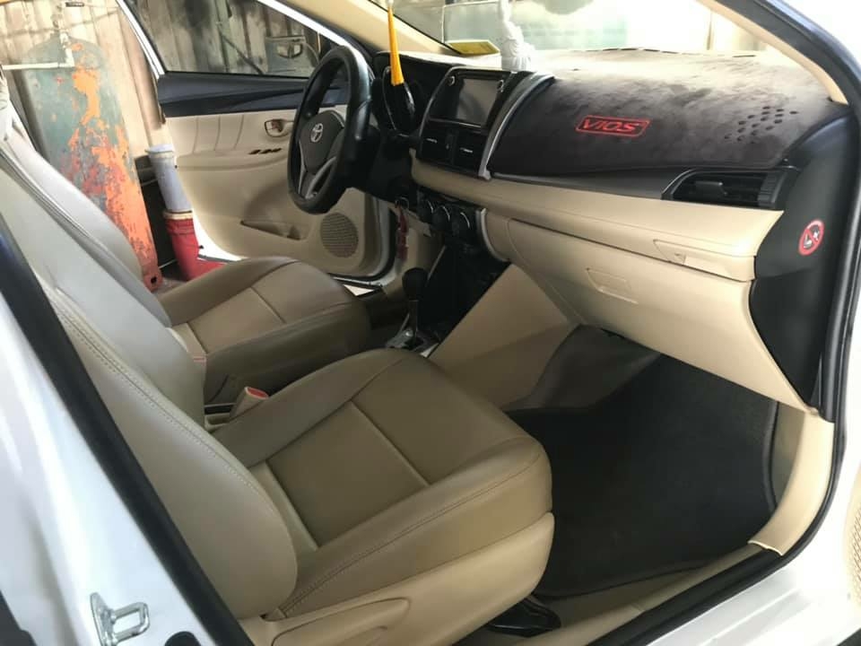 Cần bán xe Toyota Vios E 2016 tự động màu trắng