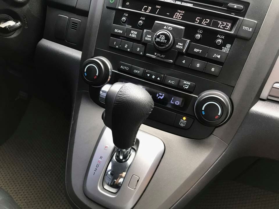 Cần bán xe Honda CRV 2010 at bảng 2.4 Full màu vàng cát