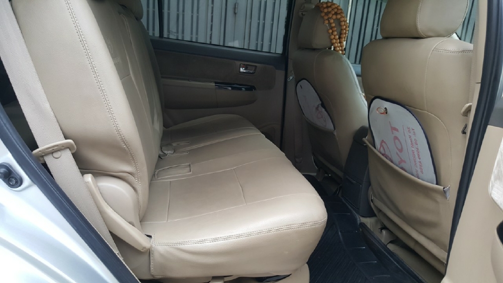 Bán Toyota Fortuner G bạc 2014 máy dầu xe zin cọp tuyệt đẹp