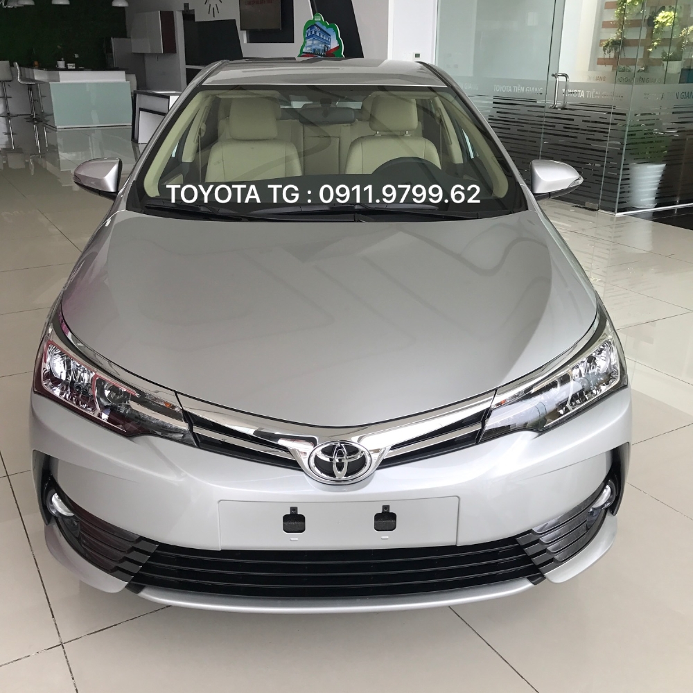 TOYOTA ALTIS 1.8G. Ưu đãi tốt trong tháng 11. Có xe giao ngay. Chuẩn bị 240tr lấy xe.