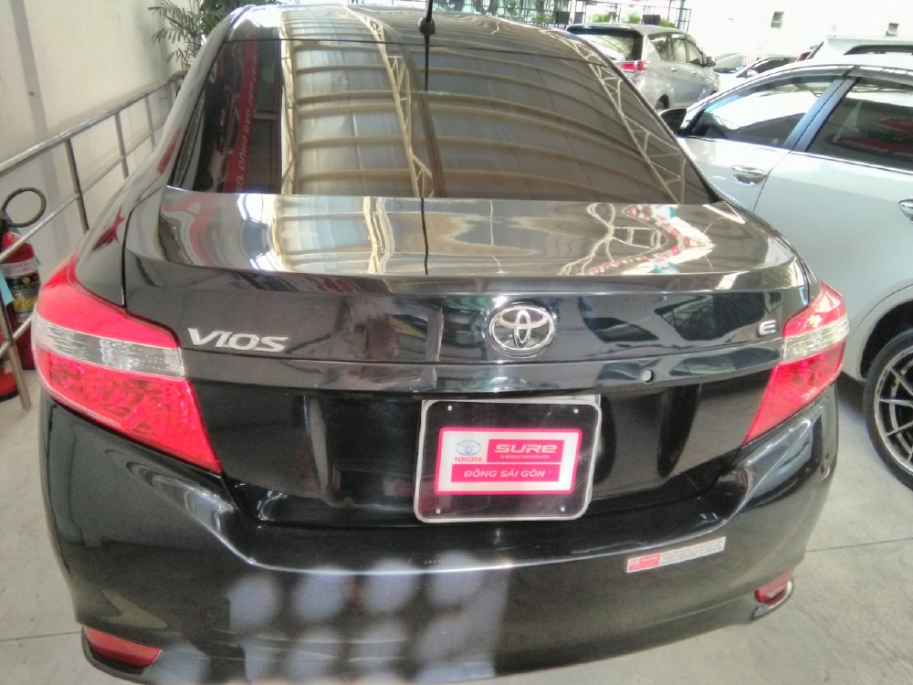 Bán Vios E số sàn , đời 2016, màu đen, xe nhà đi nên còn mới. góp 70%