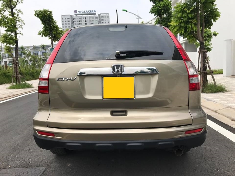 Cần bán xe Honda CRV 2010 at bảng 2.4 Full màu vàng cát