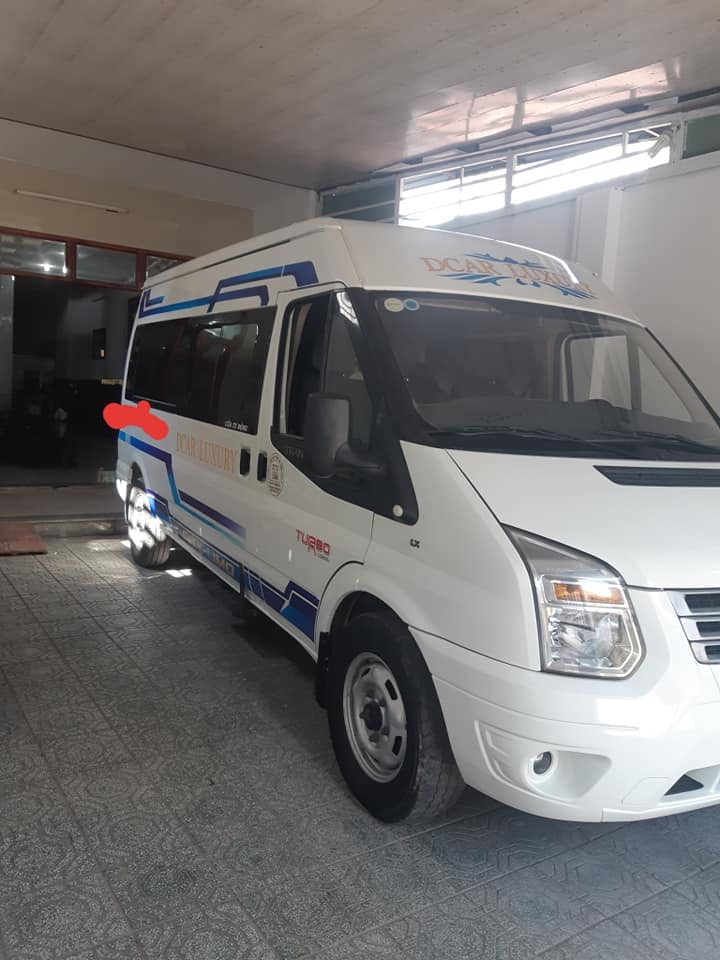 Gia đình cần bán Transit 2016, số sàn, máy dầu, màu trắng