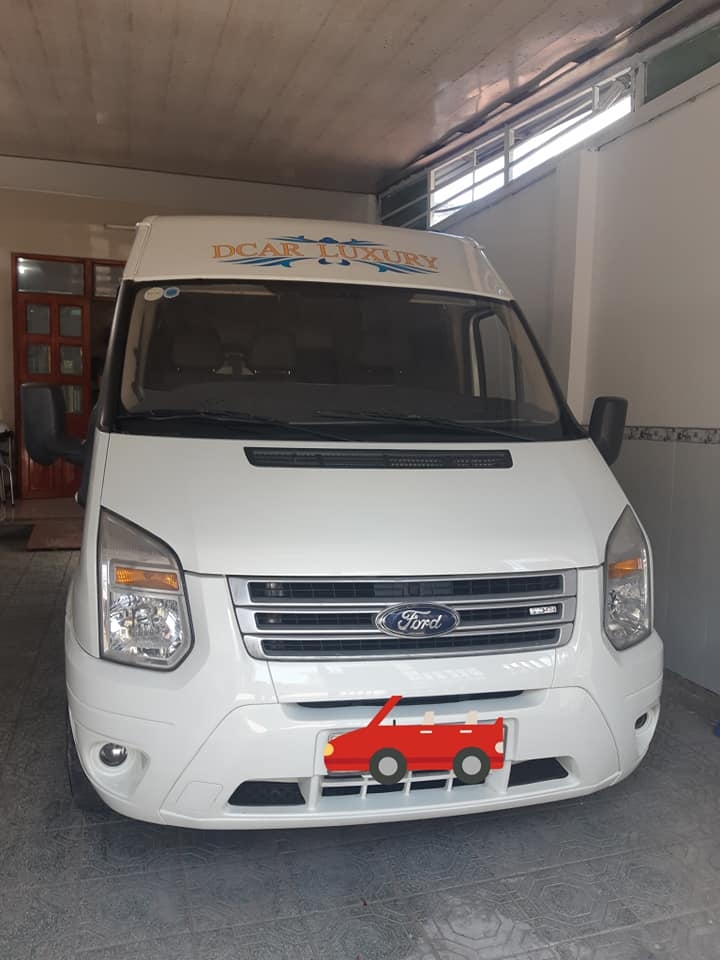 Gia đình cần bán Transit 2016, số sàn, máy dầu, màu trắng