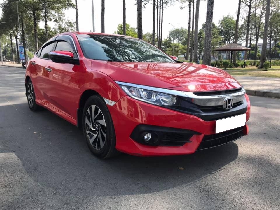 Cần tiền bán Civic 1.8, sản xuất 2018, màu đỏ, nhập thái lan