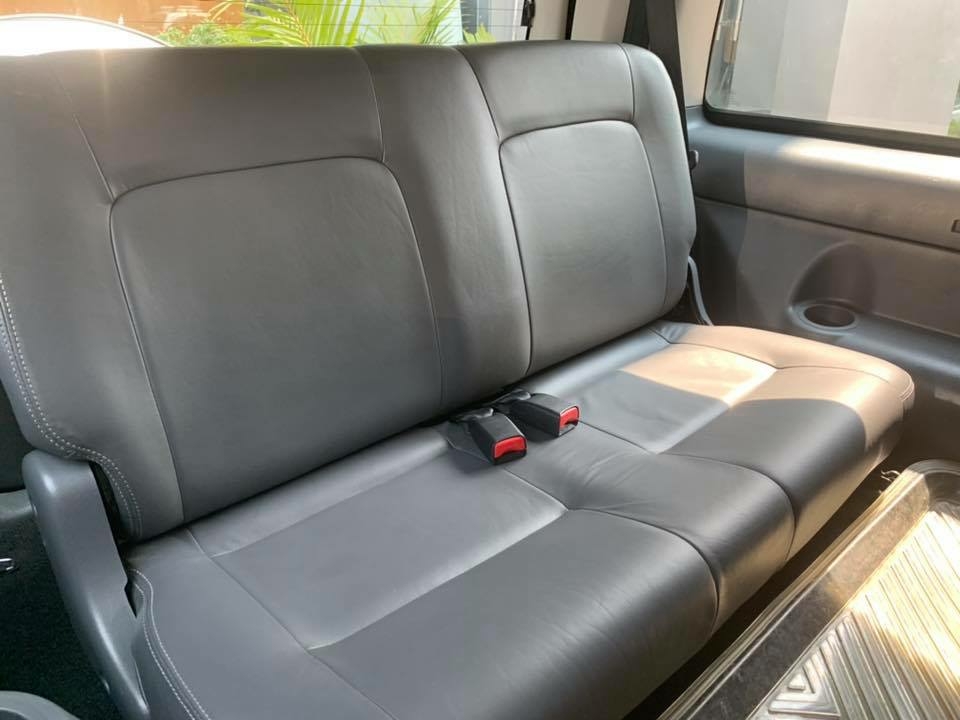 Cần bán xe Ford Everest 2014 tự động dầu màu đỏ