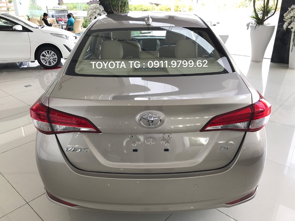 TOYOTA VIOS 1.5G. Ưu đãi tốt trong tháng 11. Có xe giao ngay. Chuẩn bị 180tr xe lăn bánh.