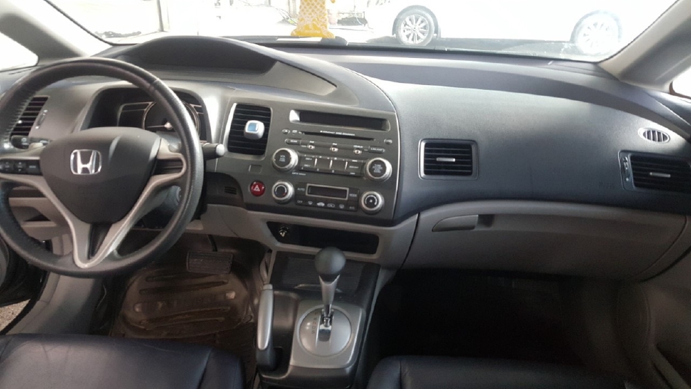 Bán Civic 2.0AT 2010, màu xám, đúng chất, biển TP, giá TL
