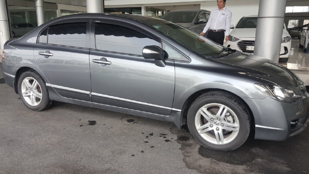 Bán Civic 2.0AT 2010, màu xám, đúng chất, biển TP, giá TL