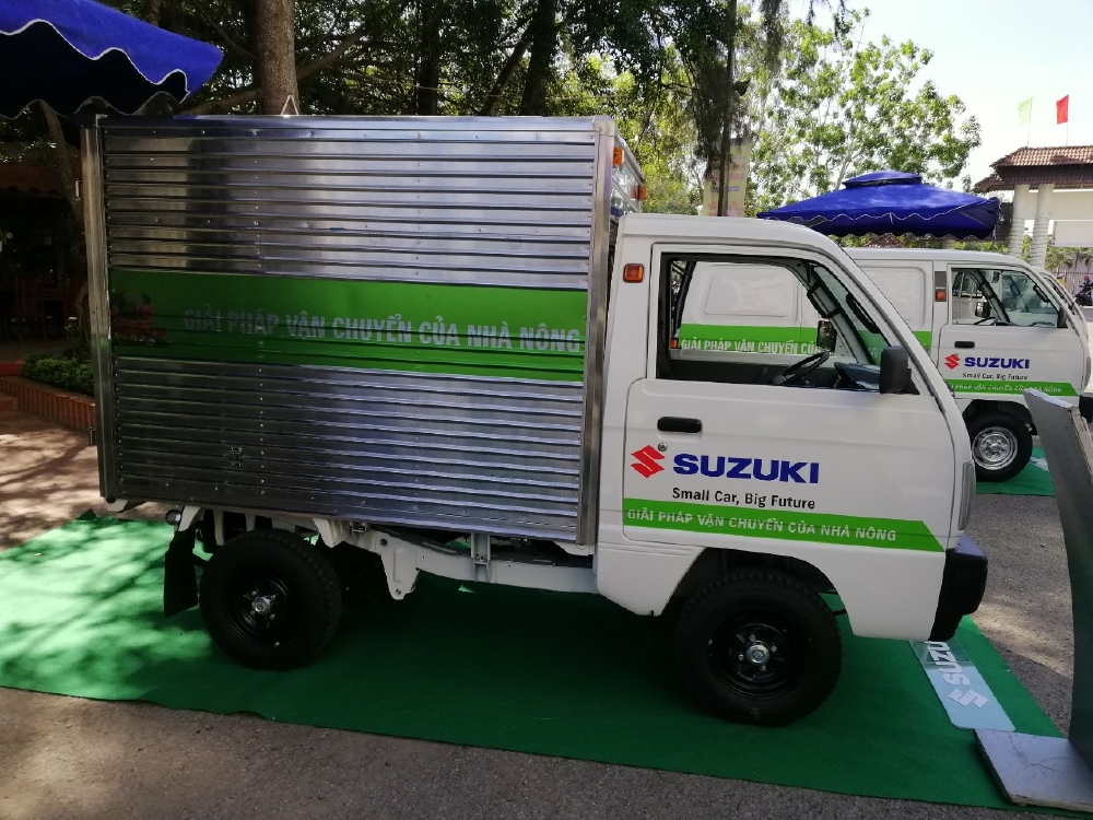 Bán xe suzuki carry truck thùng kín tại Cần Thơ