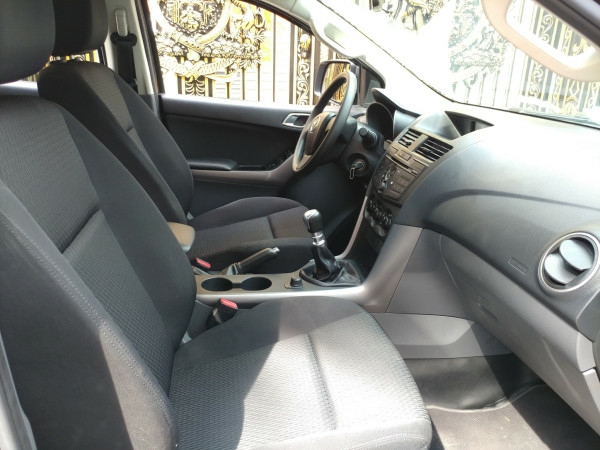 Bán Mazda BT50 Xám 2018 số sàn máy dầu, hai cầu xe rất mới