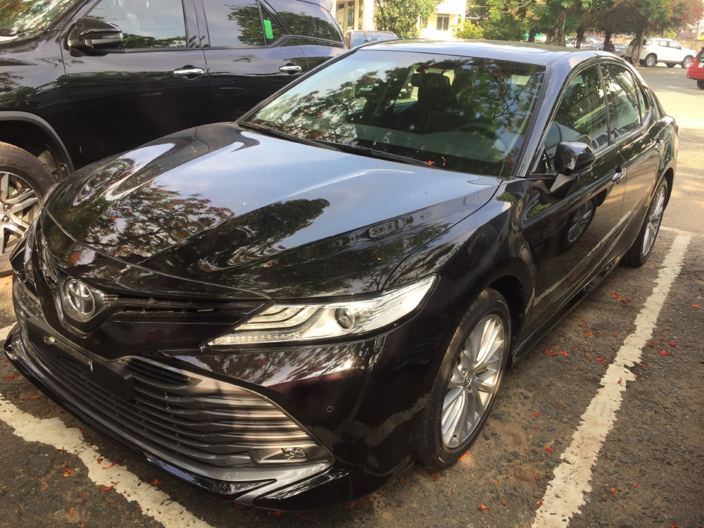 Xe Toyota Camry 2.5Q