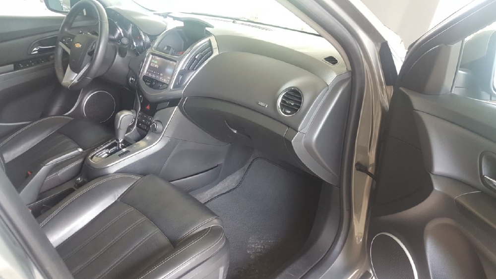 Bán Cruze LTZ 2017, màu nâu, đúng chất, biển TP, giá TL, hổ trợ góp