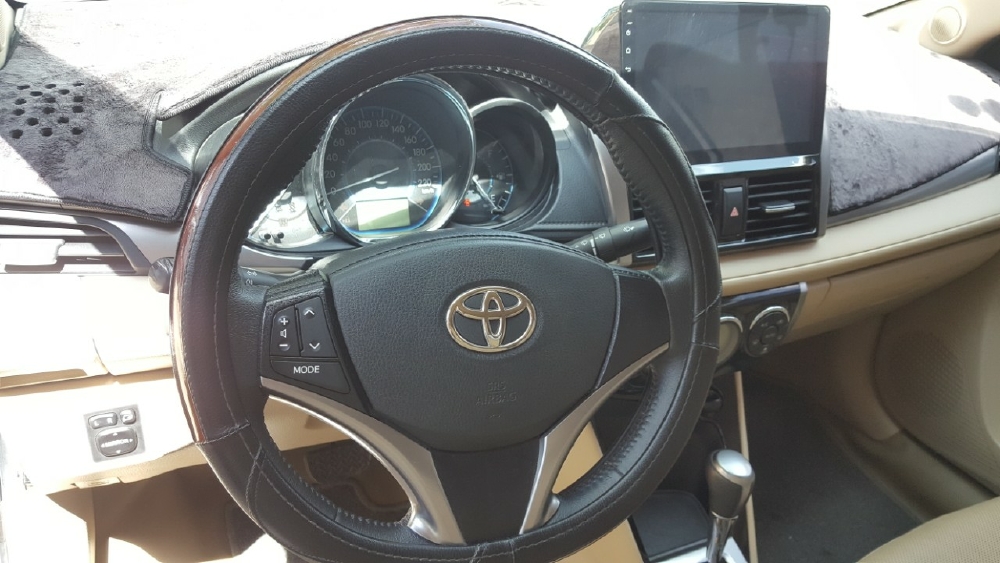 Bán Toyota VIOS G 1.5AT màu bạc số tự động sản xuất 2018 biển tỉnh xe đẹp