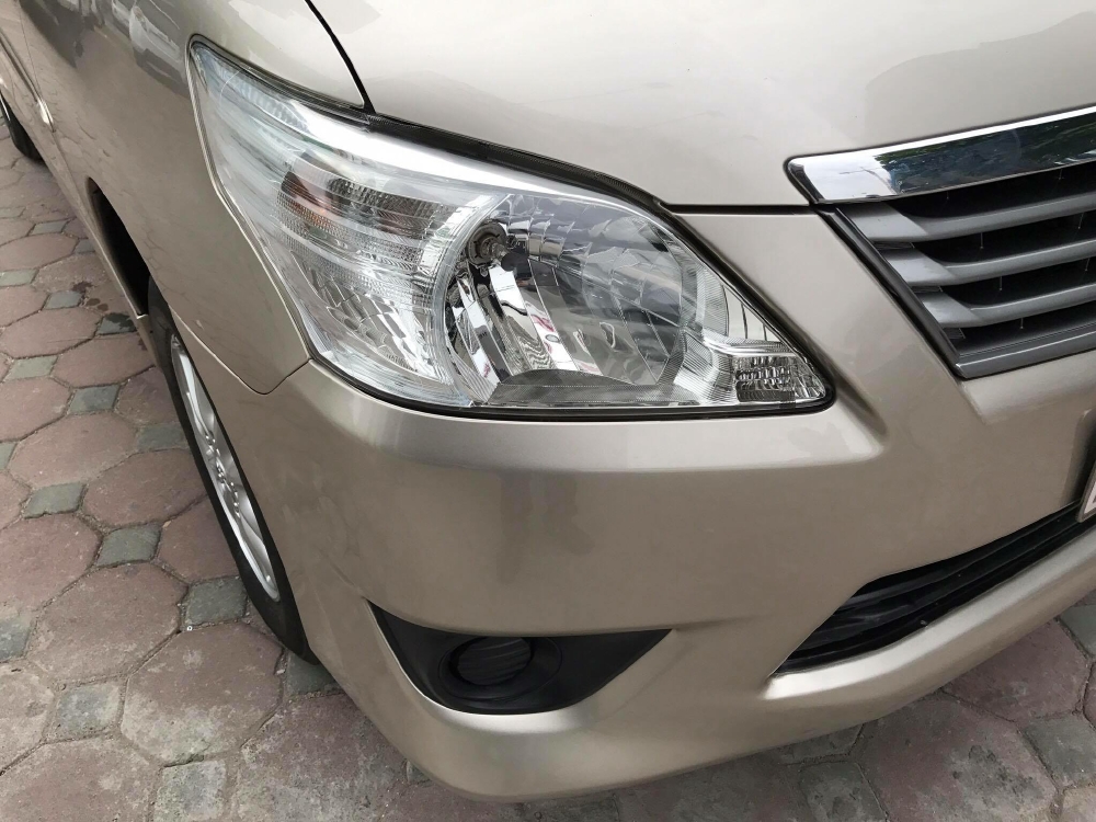 Bán Toyota Innova 2013 số sàn vàng cát mình chính chủ đi kỹ