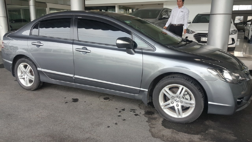 Bán Honda Civic 2.0AT màu xám chuột số tự động sản xuất cuối 2010 biển SG một chủ