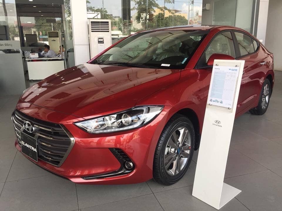 Hyundai Elantra 1.6AT 2019 Khuyến MẠi Cực Khủng Xe Có sẵn giao ngay!