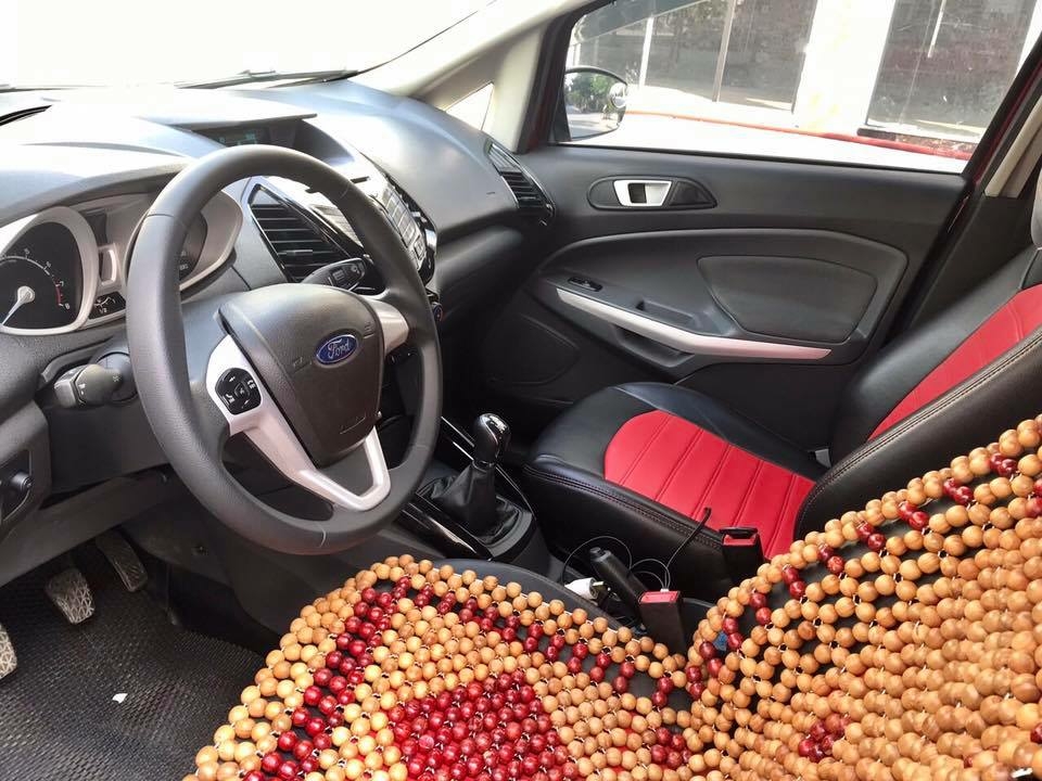 Cần bán gấp Ford EcoSport 2016 số sàn màu đỏ chính chủ.