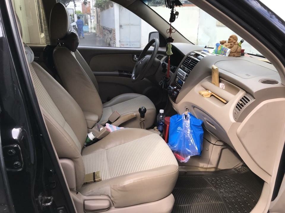 Bán gấp Kia sportage 2006 đk 2007 hai cầu số sàn máy dầu màu đen rất mới