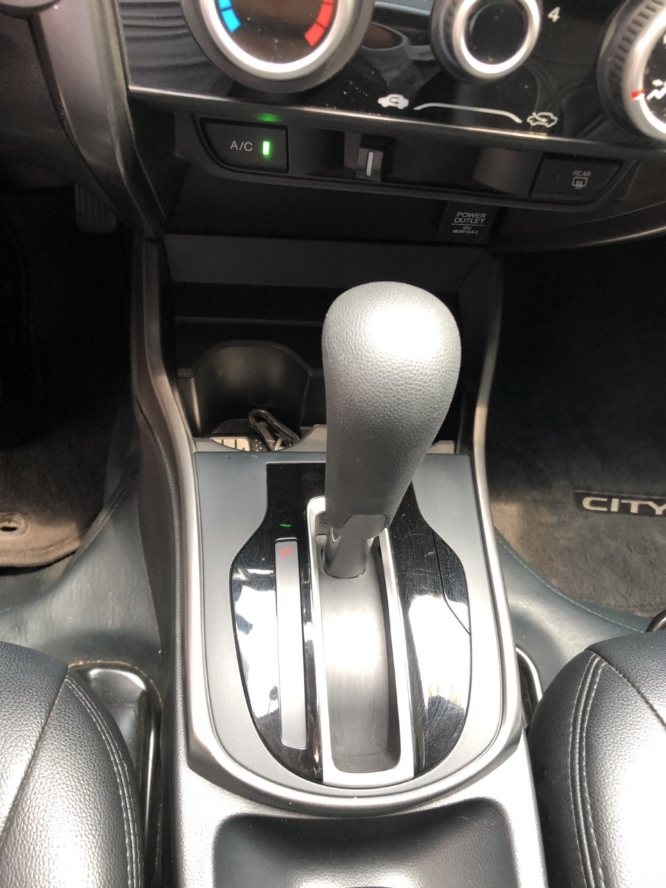 Bán City 1.5CVT 2018, màu trắng, đúng chất, biển TP, giá TL, hổ trợ góp