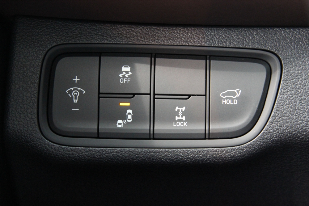 Bán Hyundai Santafe Premiun Máy Xăng 2.4 Xe Có Sẵn Giao Ngay!