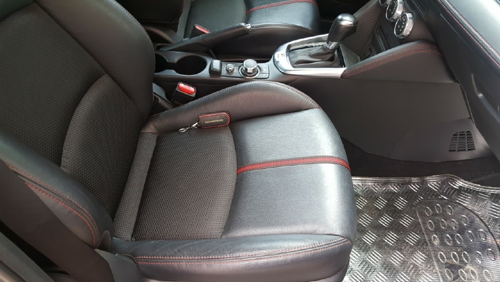 Bán Mazda 2 sedan 1.5AT màu xanh đá số tự động sản xuất 2016 biển Sài Gòn