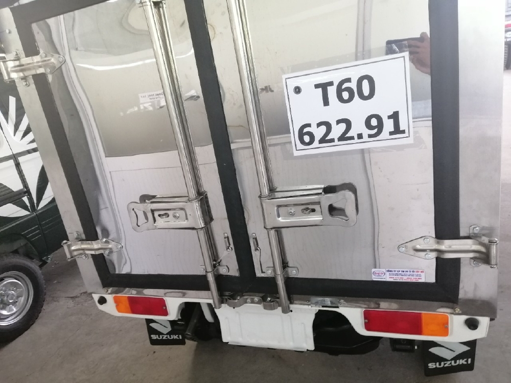 Bán trả góp xe suzuki carry truck thùng mui bạt 600kg