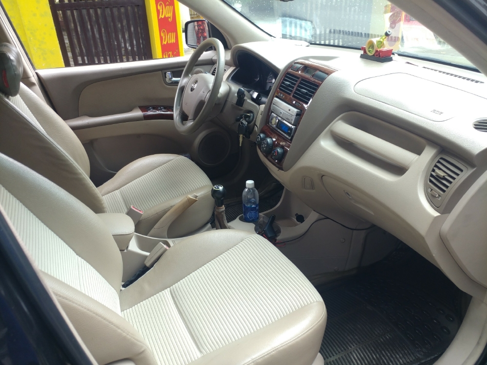 Bán Kia sportage Đen 2006 đk 2007 số sàn hai cầu máy dầu nhập Hàn.
