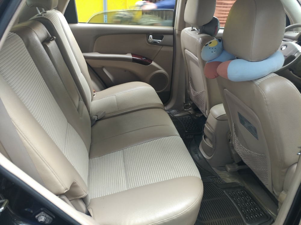 Bán Kia sportage Đen 2006 đk 2007 số sàn hai cầu máy dầu nhập Hàn.