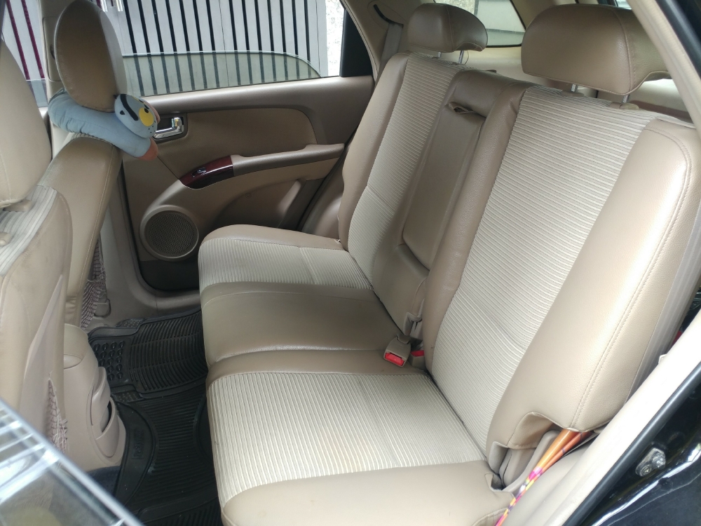 Bán Kia sportage Đen 2006 đk 2007 số sàn hai cầu máy dầu nhập Hàn.
