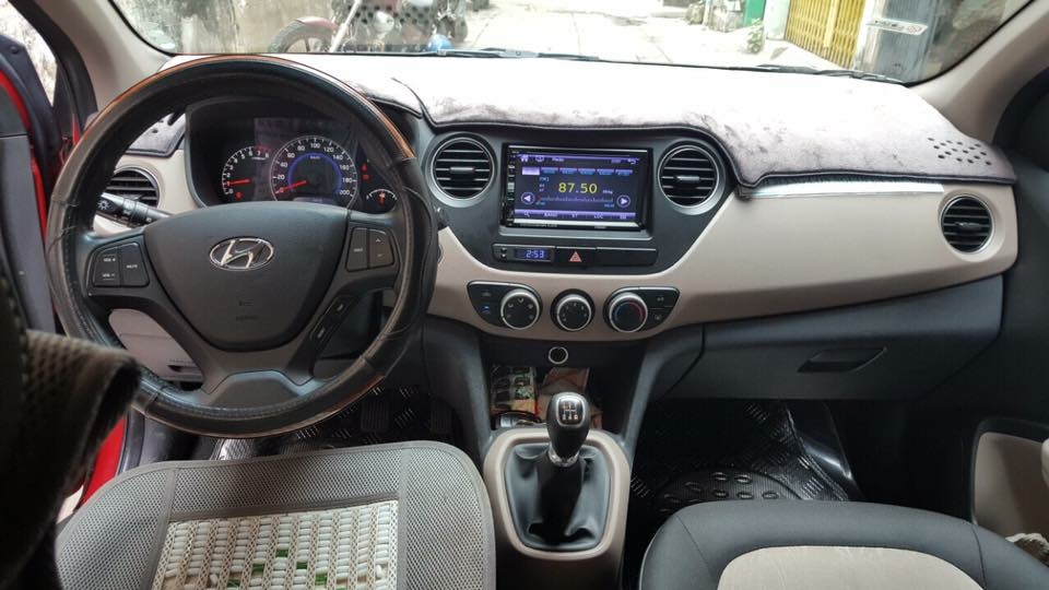 Cần bán xe Hyundai i10 sx 2016 số sàn bảng 1.0 mâm đúc