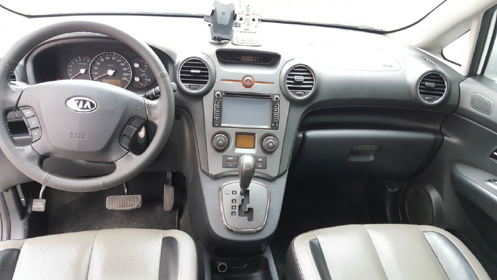 Bán Carens S 2.0AT 2014, màu trắng, đúng chất, giá TL, hổ trợ góp