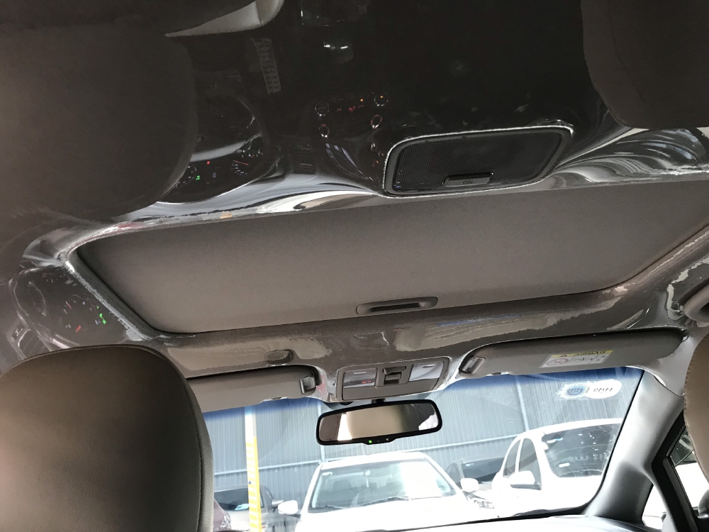 Bán Kia Cerato 1.6AT màu vàng cát số tự động sản xuất 2018 biển Sài Gòn xe như mới