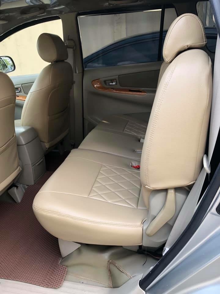 Gia đình cần bán xe Innova 2009, số sàn màu bạc