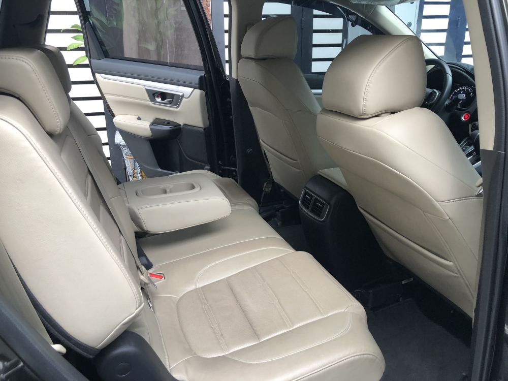 Cần bán xe Honda CRV 2019 nhập Thái Lan, số tự động màu xám 7 chỗ