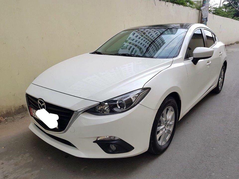 Cần bán xe Mazda 3 model 2016 số tự động màu trắng