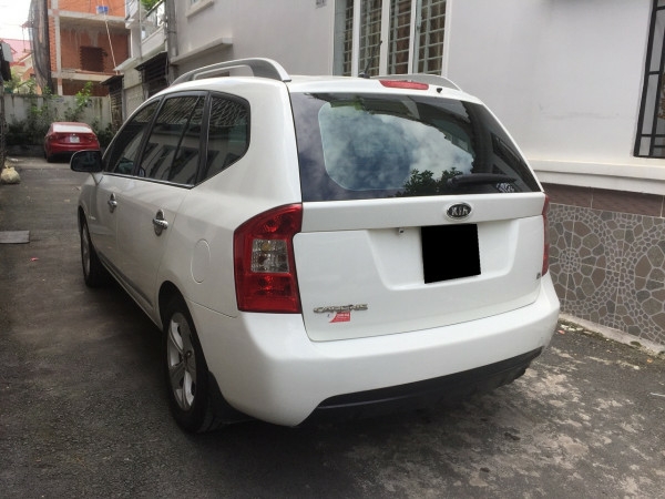 Bán Kia carens 2017 máy xăng số sàn Trắng tuyệt đẹp
