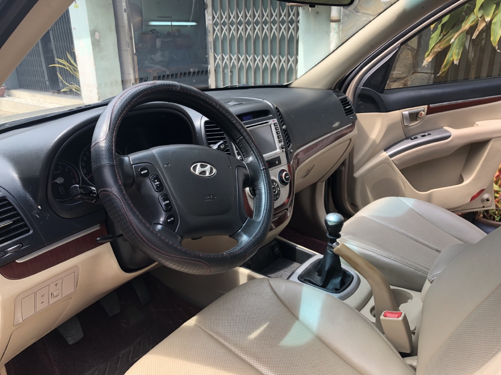 Về hưu bán xe santafe 2009, số sàn, màu vàng cát,