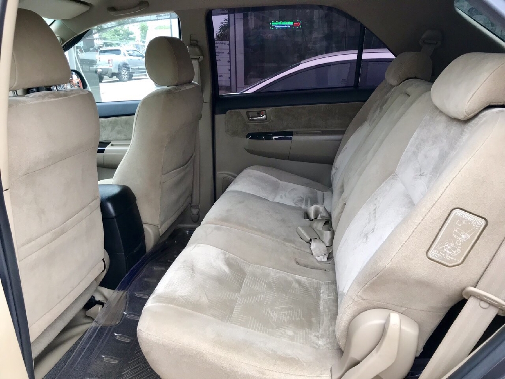 Fortuner 2.5G, 12/2016, màu xám, vỏ zin, sơ cua chưa dùng, giao dịch hãng