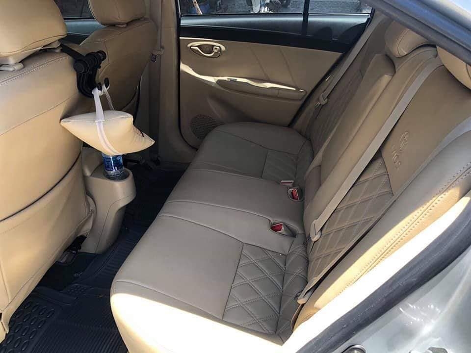 Cần bán gấp xe Vios 2018, số tự động, màu bạc